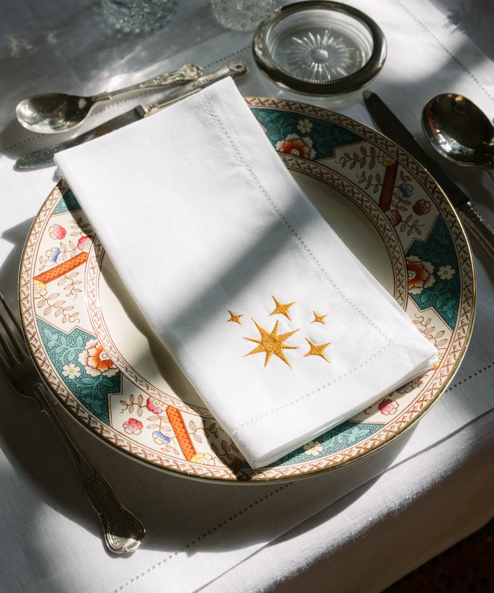 Mafra table linen with Christmas embroidery